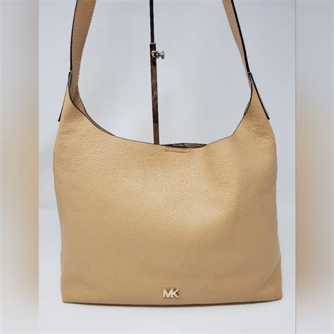 michael kors junie bag|Junie Medium Leather Shoulder Bag .